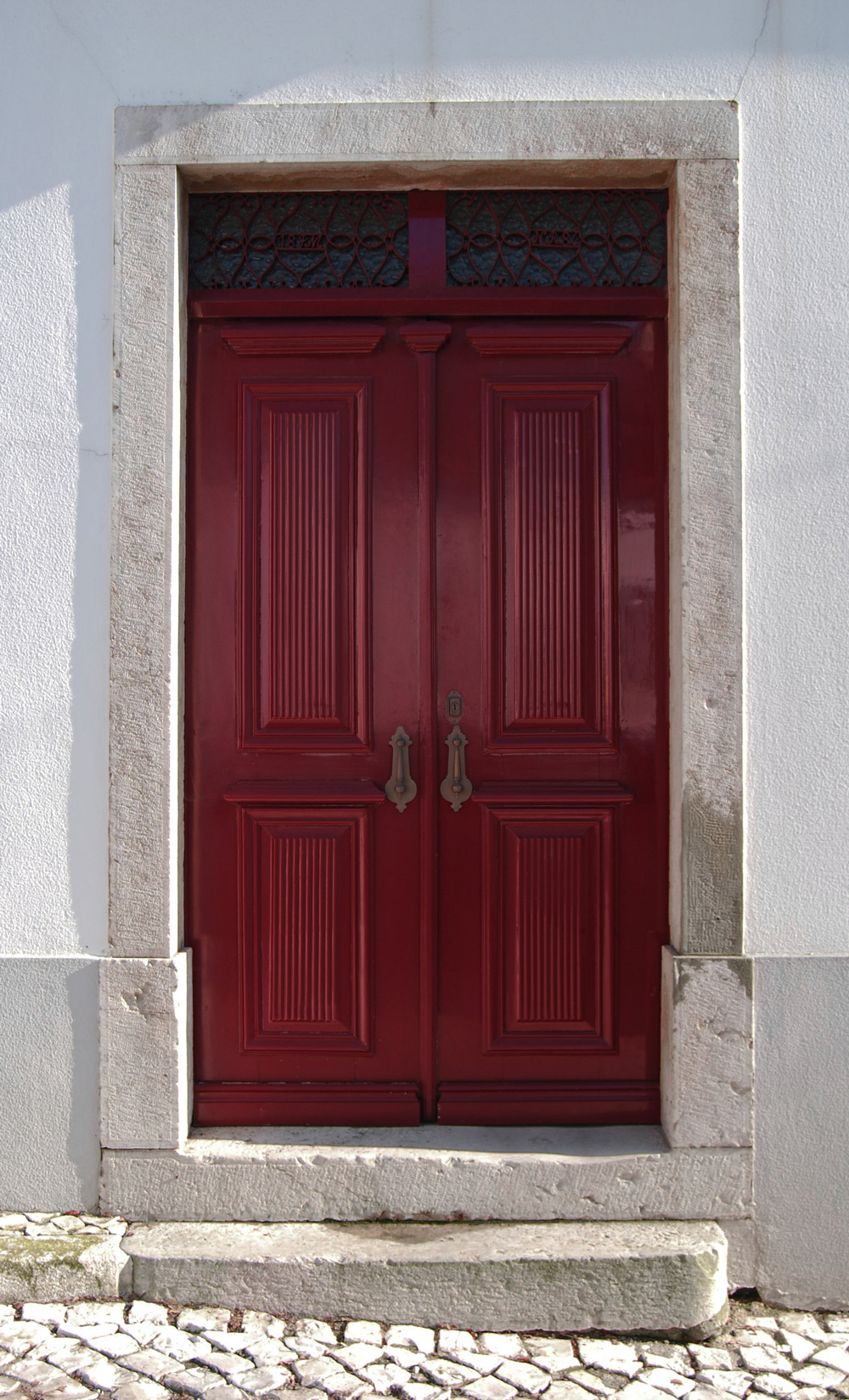 Casa de campo na Vermelha, 2005 — porta exterior de duas folhas